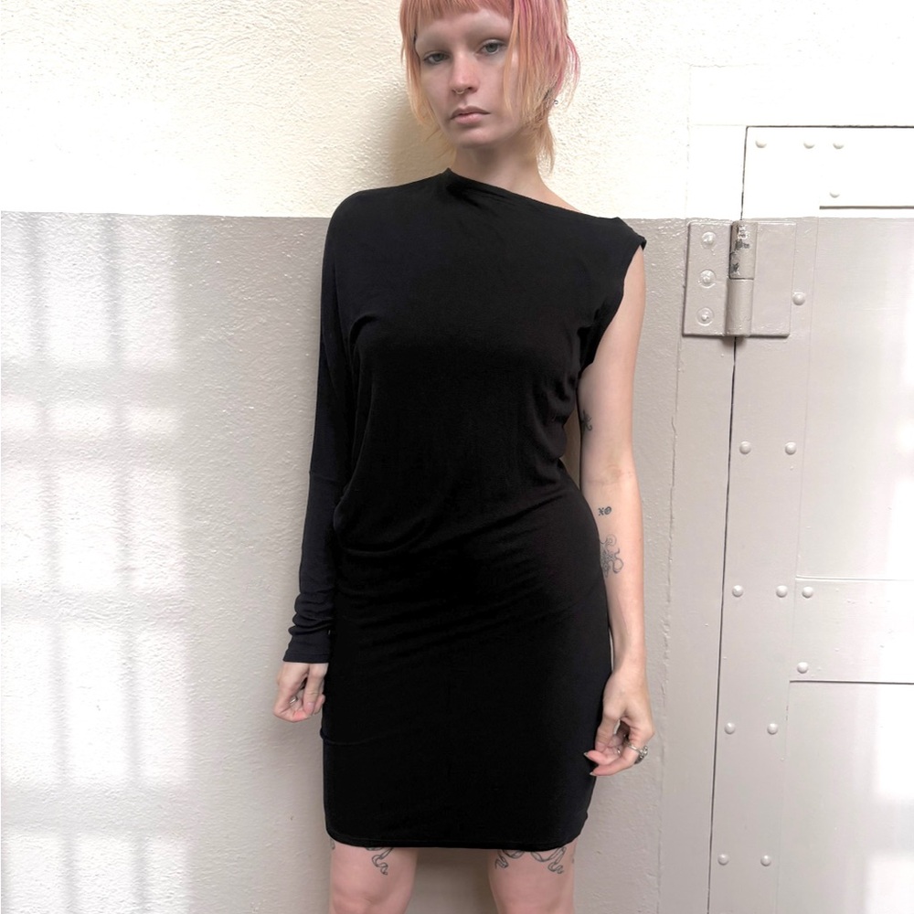 American Vintage Black One-Shoulder Dress